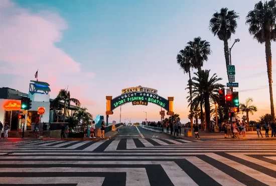 Uncovering the Hidden Gems: Attractions and Activities in Los Angeles